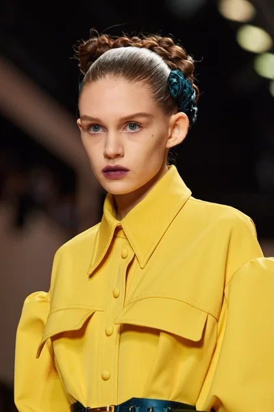 Look 70